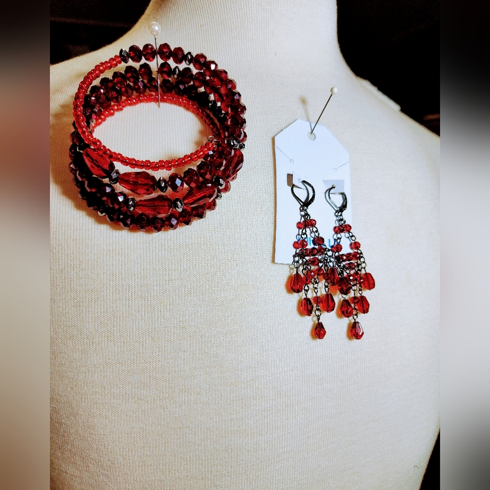 Elegant Red Beaded Bracelet and Earring Set